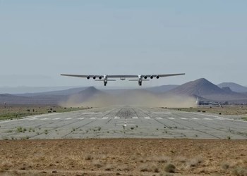 ششمین پرواز آزمایشی بزرگترین هواپیمای جهان زودتر تمام شد